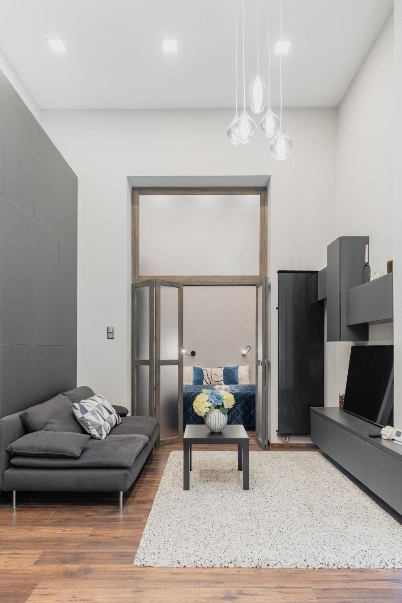 Appartement Exclusive Stylish On The Andrassy Fashion St Budapest
